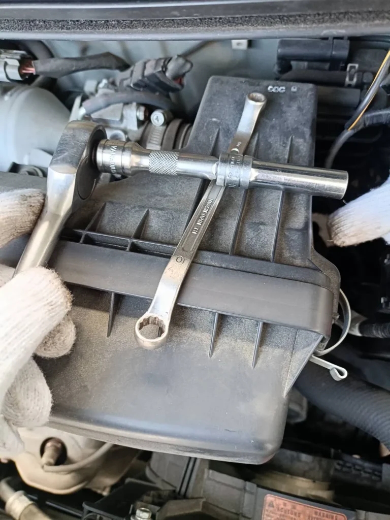 交換に使った工具